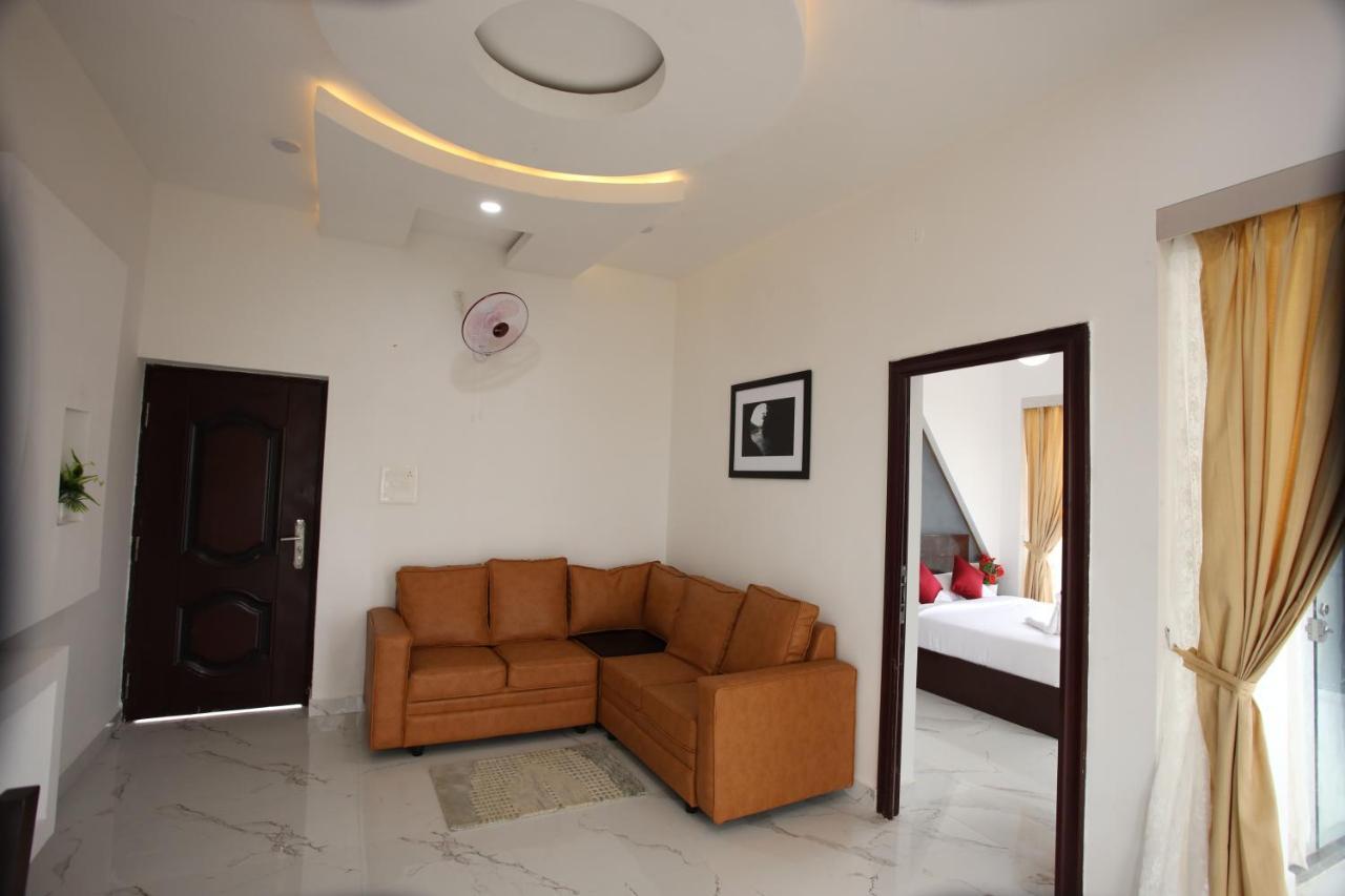 Emirates Residency Otel Pudunagaram Dış mekan fotoğraf